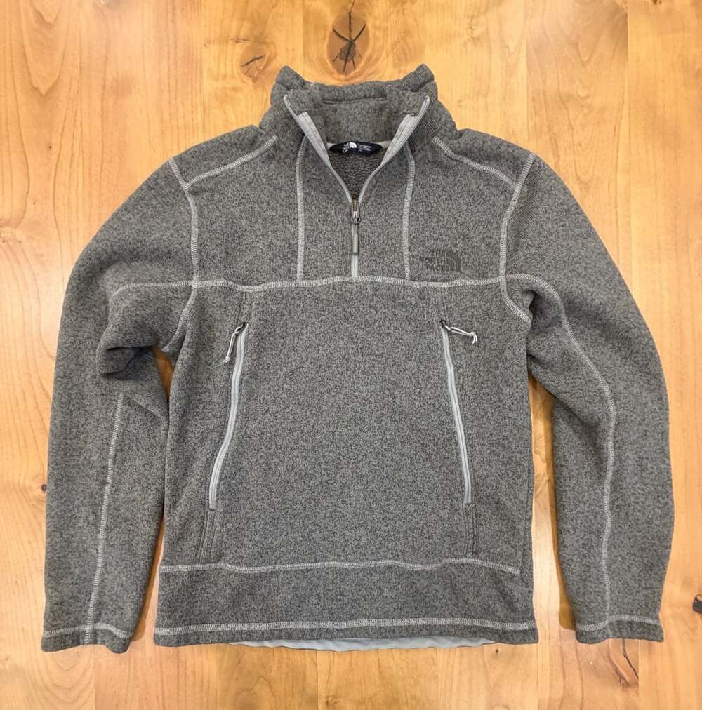 The North Face 1/4 Zip Fleece Pullover Size M Gray